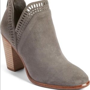 Vince Camuto • Fileana Split Shaft Bootie